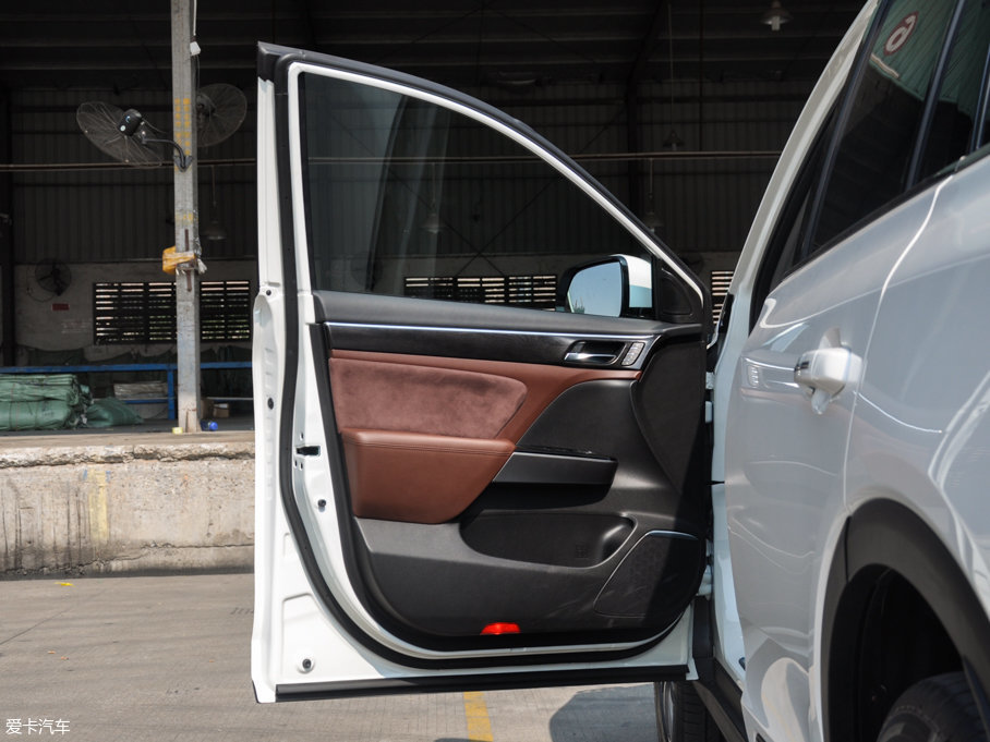 2017GS8 320T ԄӃA