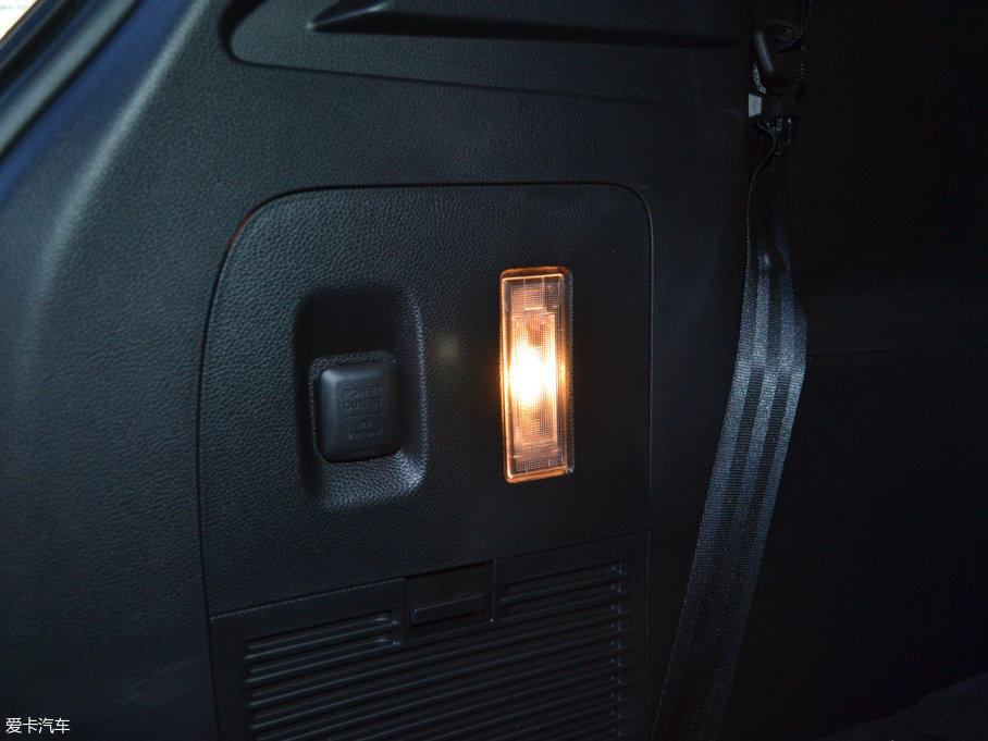 2017GS8 320T ԄӃA