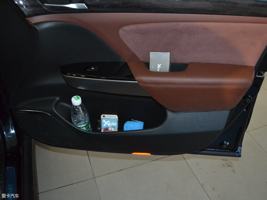 2017GS8 320T ԄӃA