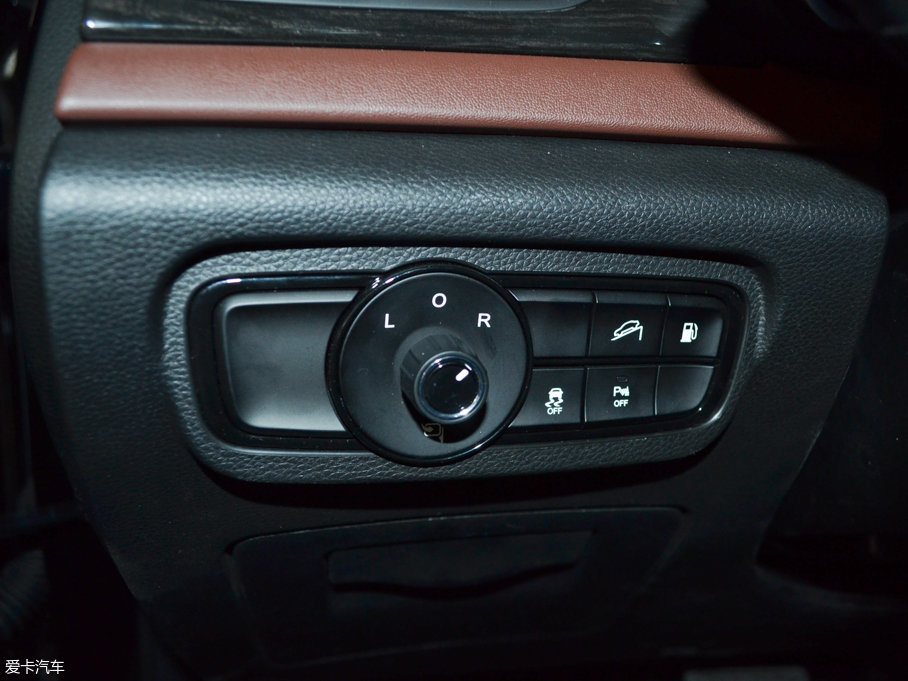 2017GS8 320T ԄӃA