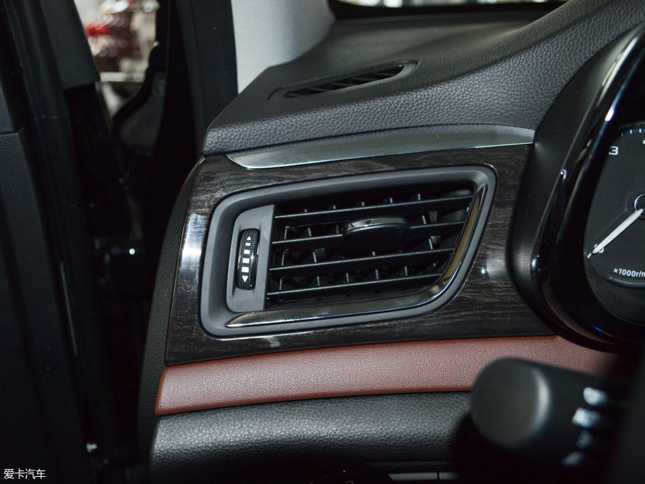 2017GS8 320T ԄӃA