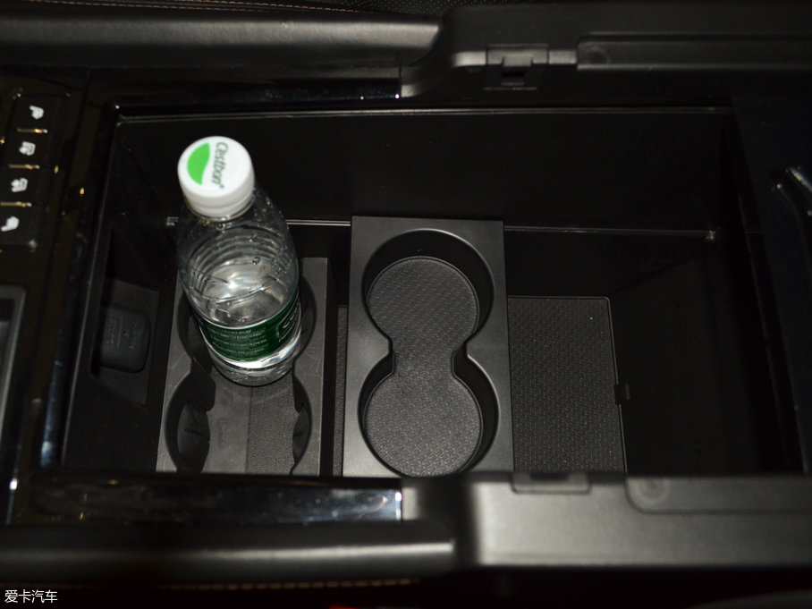 2017GS8 320T ԄӃA