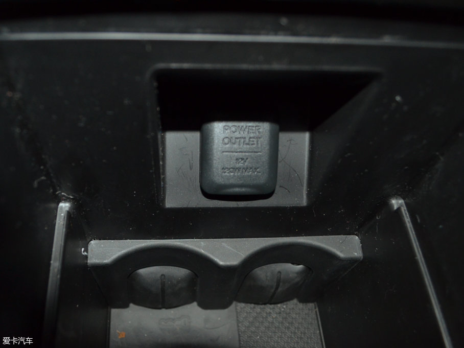 2017GS8 320T ԄӃA