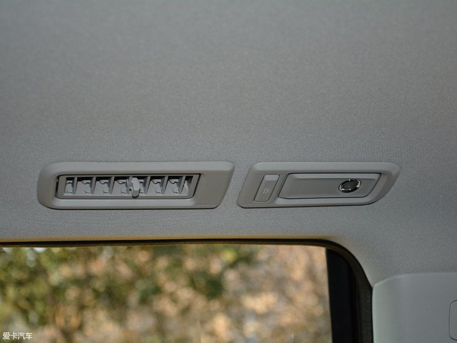 2017GS8 320T ԄӃ(q)A