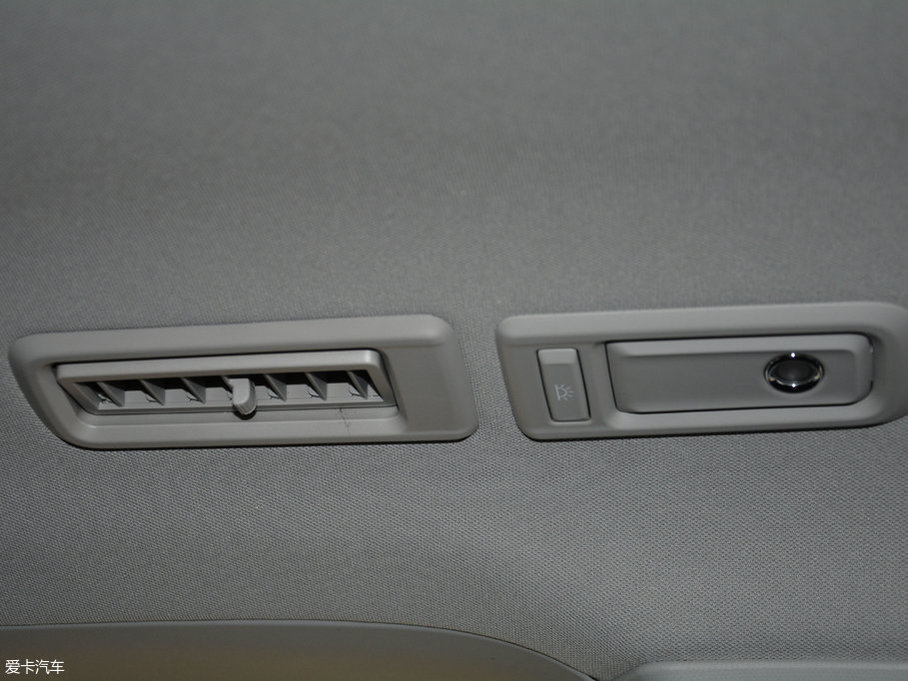 2017GS8 320T Ԅ(dng)(q)A