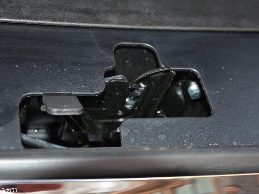 2017GS8 320T Ԅ(dng)(q)A