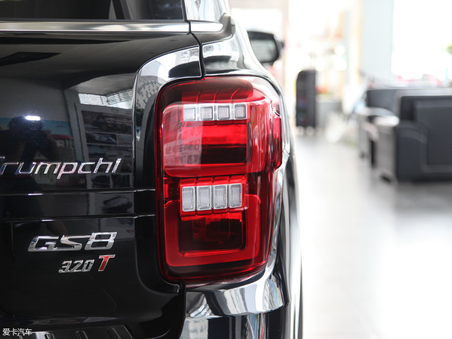 2017GS8 320T Ԅ