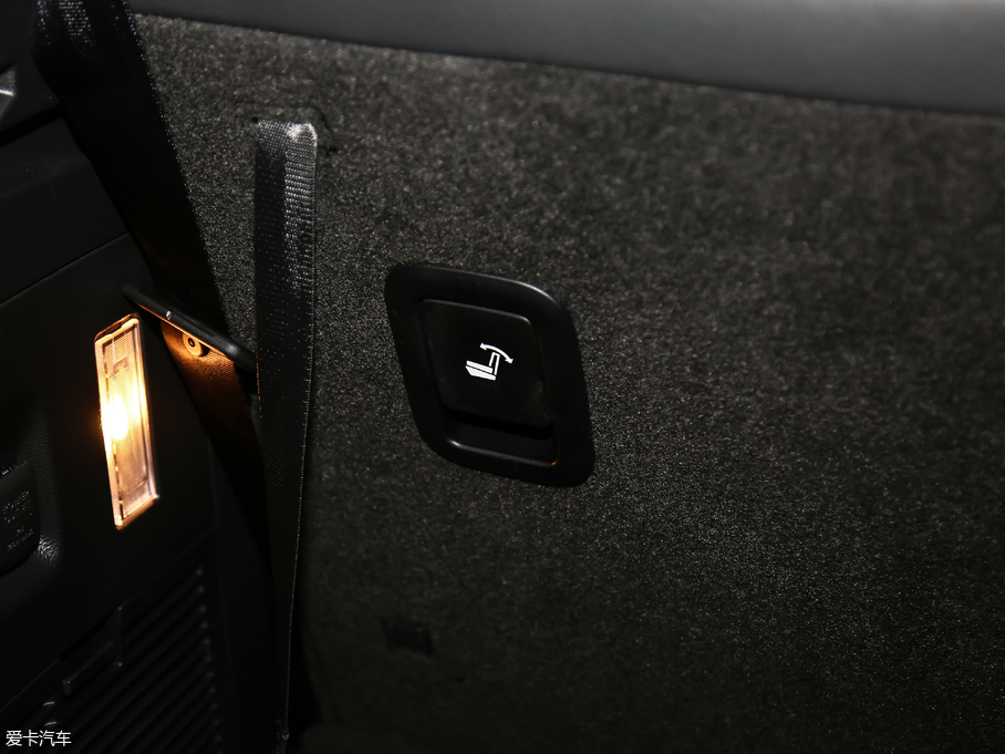 2017GS8 320T Ԅ(q)A(lin)