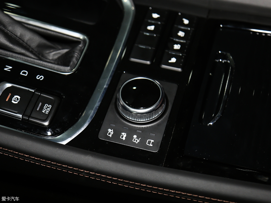 2017GS8 320T Ԅ(q)A(lin)