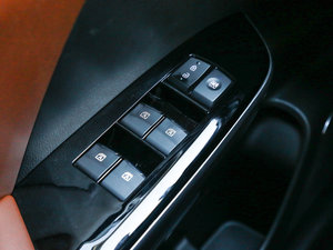 2017320T ԄӃF {܇ƅ^(q)	