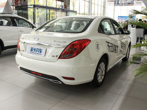 2016款200T 手动精英版 整体外观