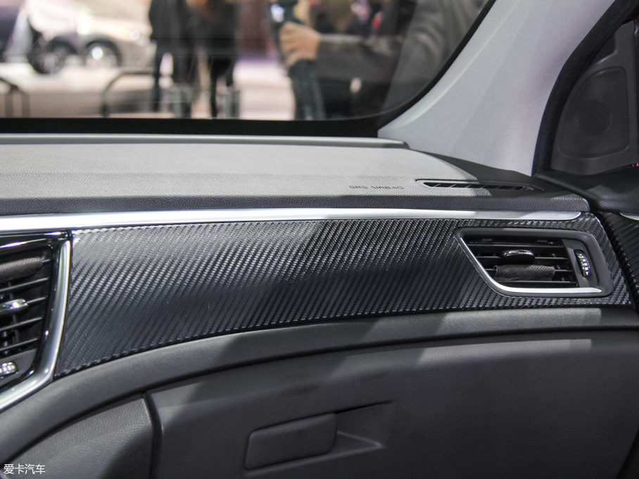 2017�����GS7 320T ���A����