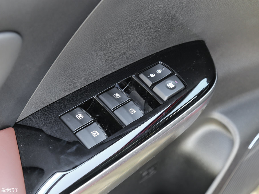 2017GS7 320T A(lin)