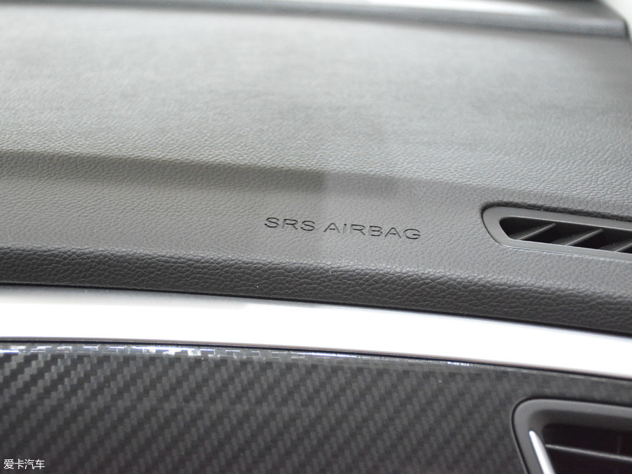 2017GS7 320T A(lin)