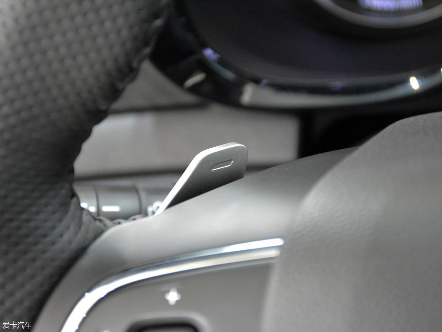 2017GS7 320T A(lin)