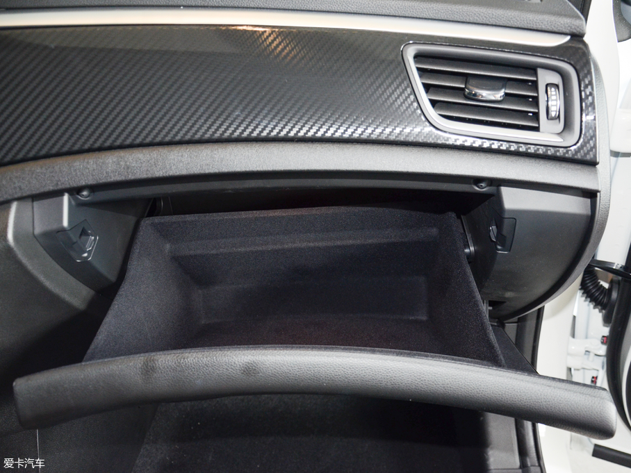 2017GS7 320T A(lin)