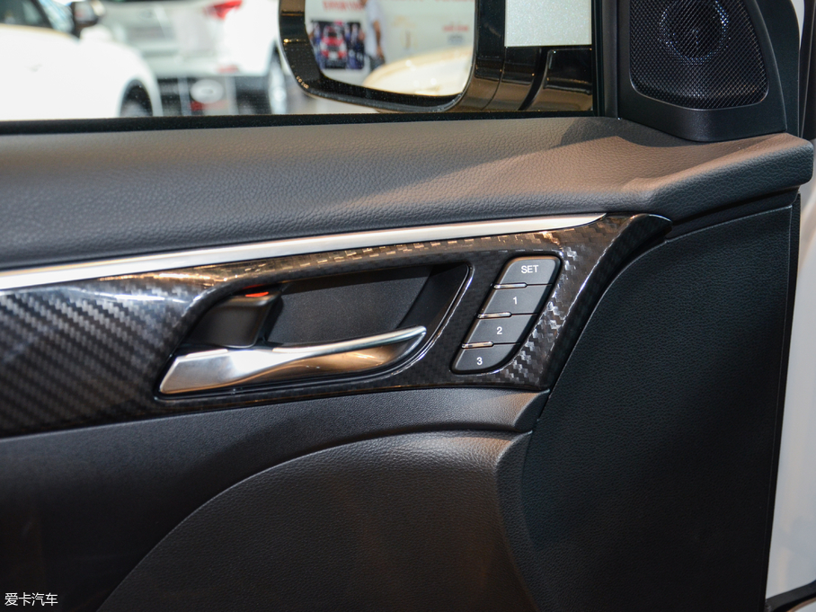 2017GS7 320T A(lin)