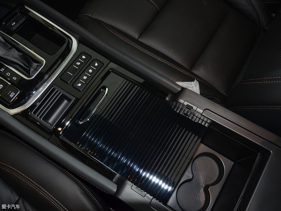 2017GS7 320T A(lin)