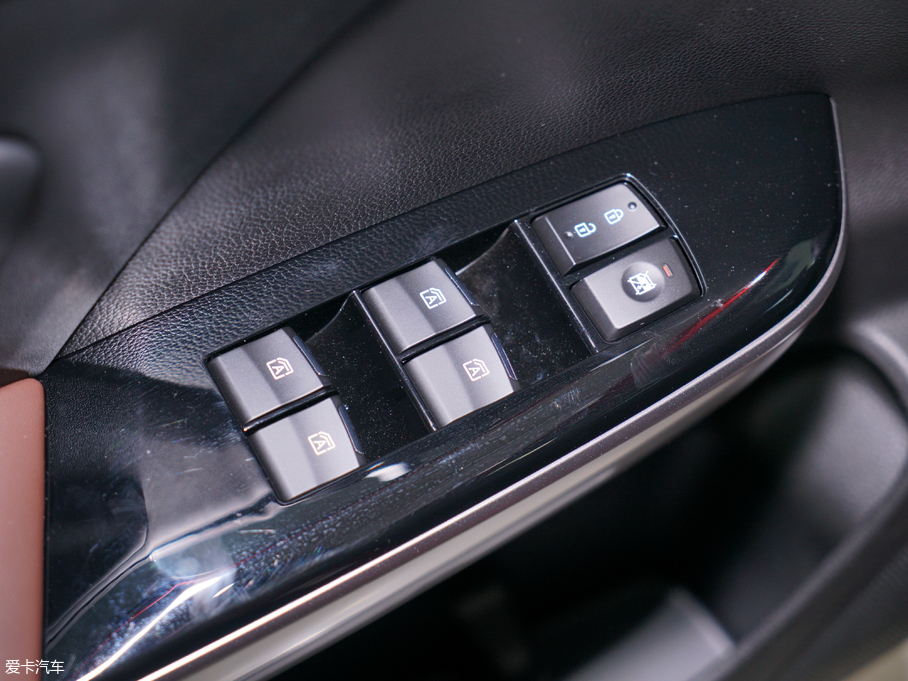 2017GS7 320T i-4WDA(lin)