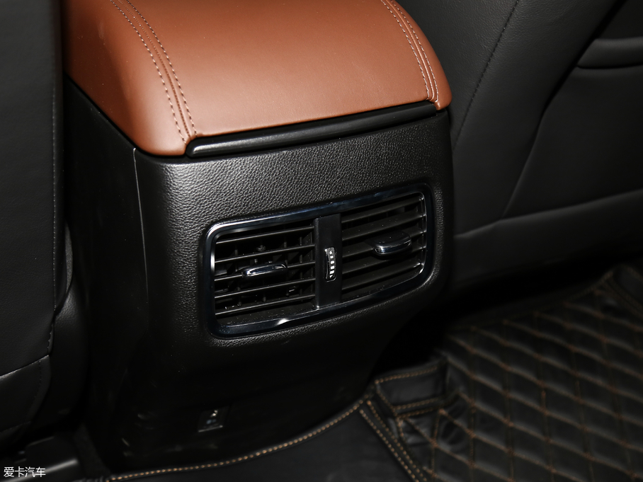 2017GS7 320T A(lin)