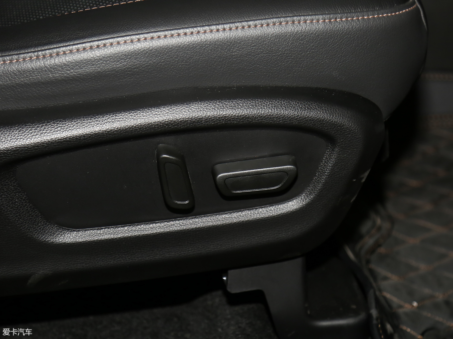 2017GS7 320T A(lin)