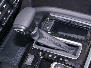 2017320T i-4WDA(lin) QU