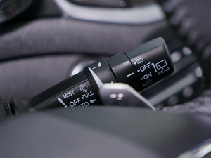 2017320T i-4WDA п؅^