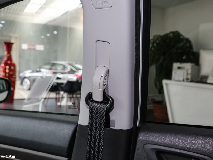 2017GS4 235T ք(dng)(q)A