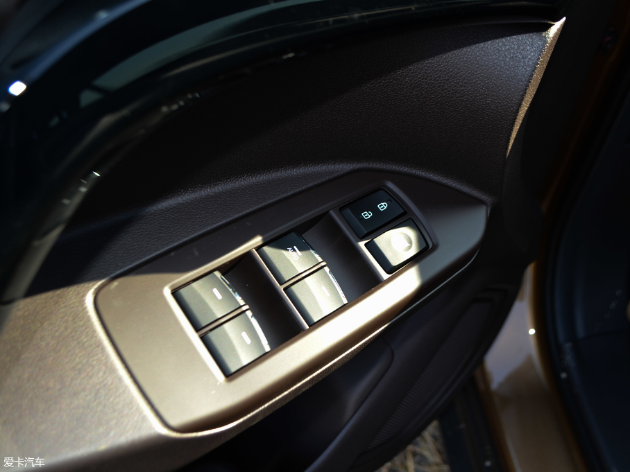 2017GS4 235T ԄӃ򌾫Ӣ