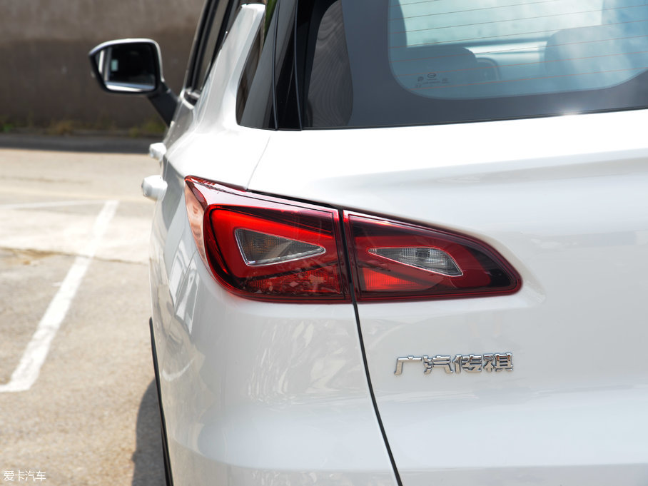 2017GS3 200T Ԅ(dng)A