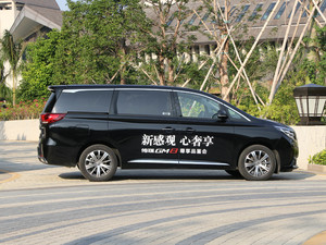 2018款320T 尊贵版 整体外观