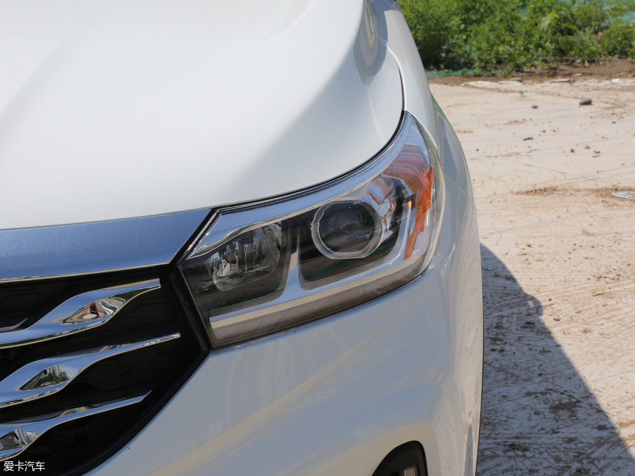 2018�����GS4 235T �ԄӃ�򌾫Ӣ��