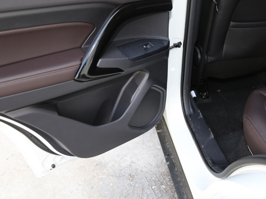 2018�����GS4 235T �ԄӃ�򌾫Ӣ��