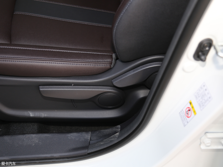 2018�����GS4 235T �ԄӃ�򌾫Ӣ��