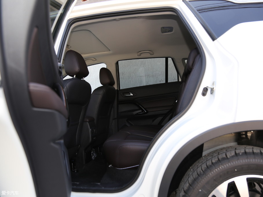 2018�����GS4 235T �ԄӃ�򌾫Ӣ��