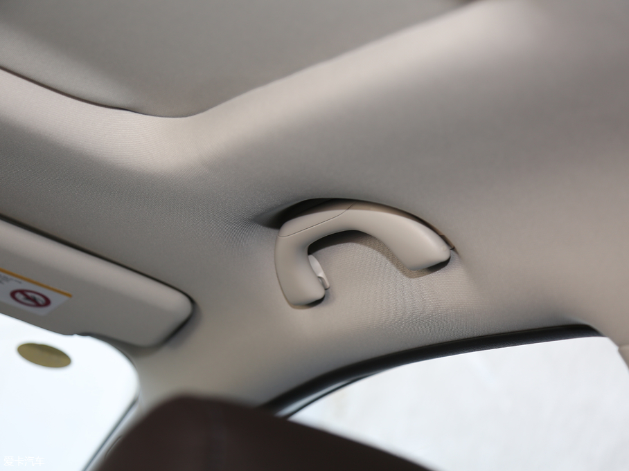 2018�����GS4 235T �ԄӃ�򌾫Ӣ��