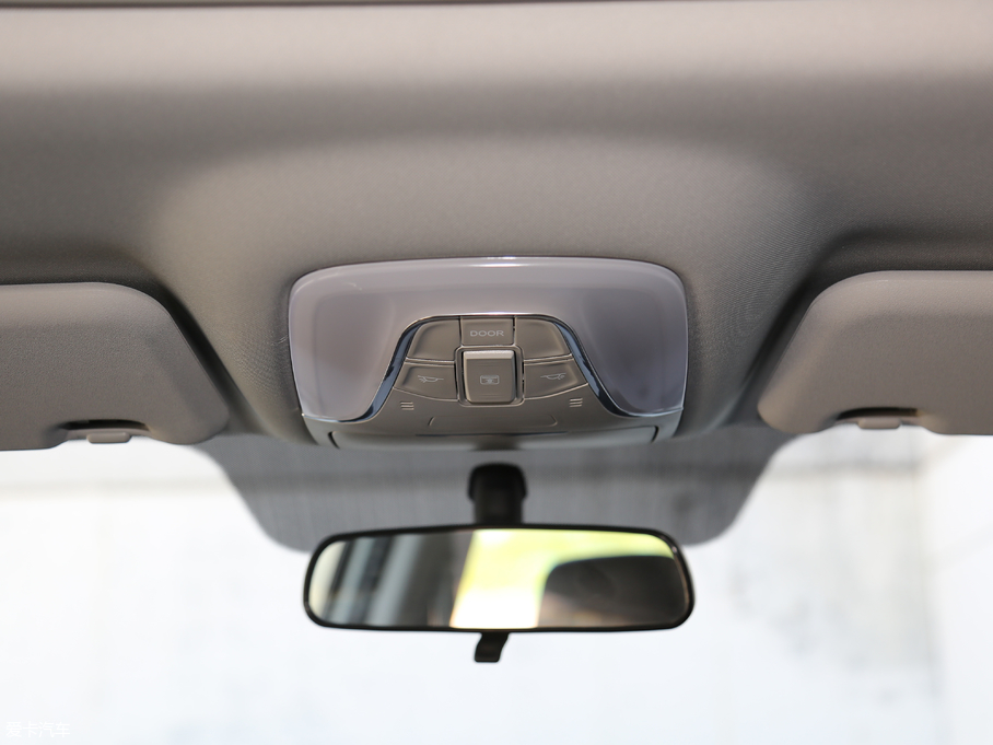 2018�����GS4 235T �ԄӃ�򌾫Ӣ��