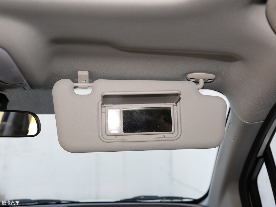 2018�����GS4 235T �ԄӃ�򌾫Ӣ��