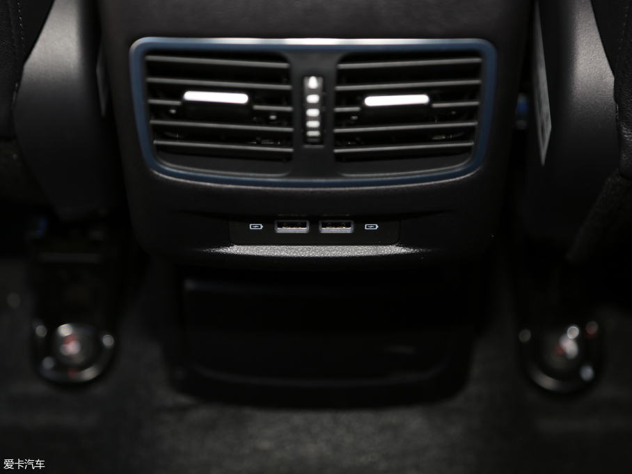 2018�����GS4 235T �ԄӃ�򌾫Ӣ��