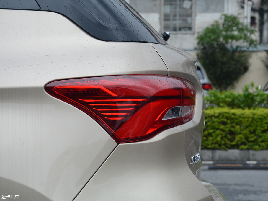 2018GS4 235T ԄӃA