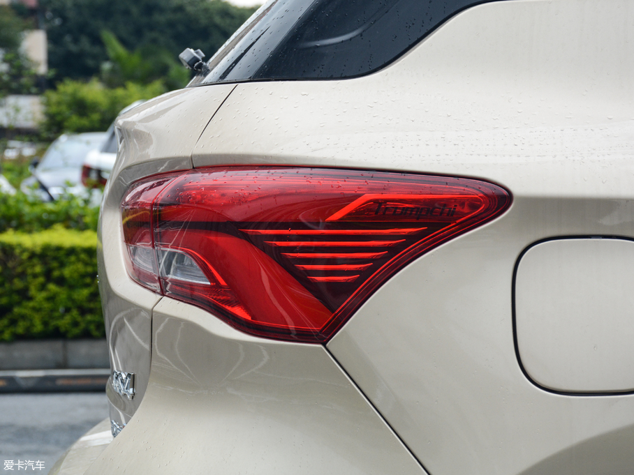 2018GS4 235T ԄӃA