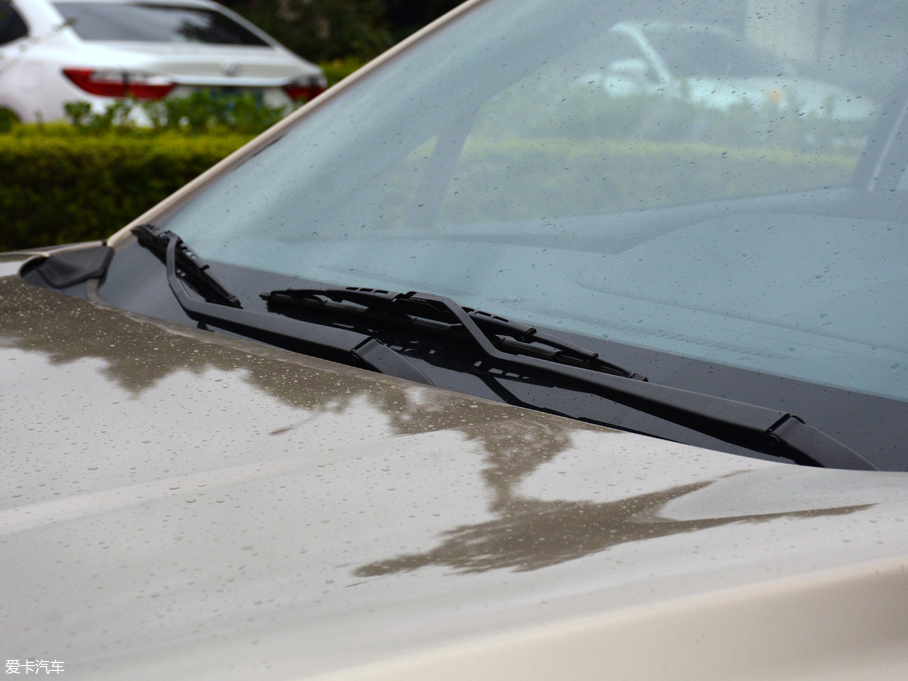 2018GS4 235T ԄӃA