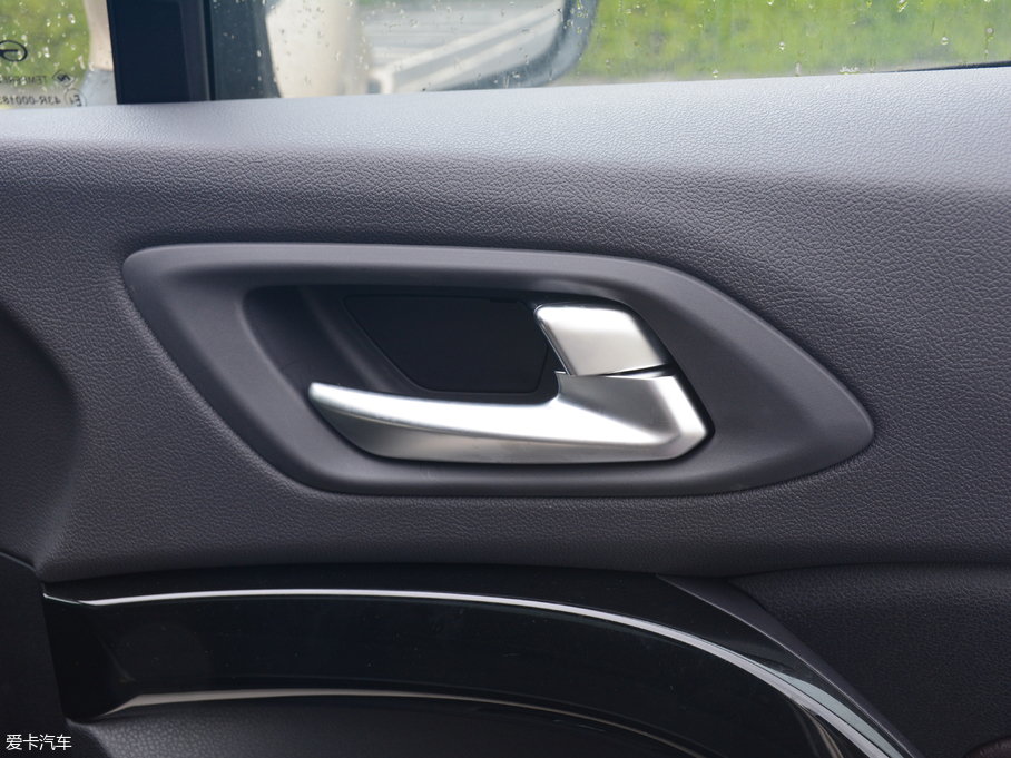 2018�����GS4 235T �ԄӃ����A����