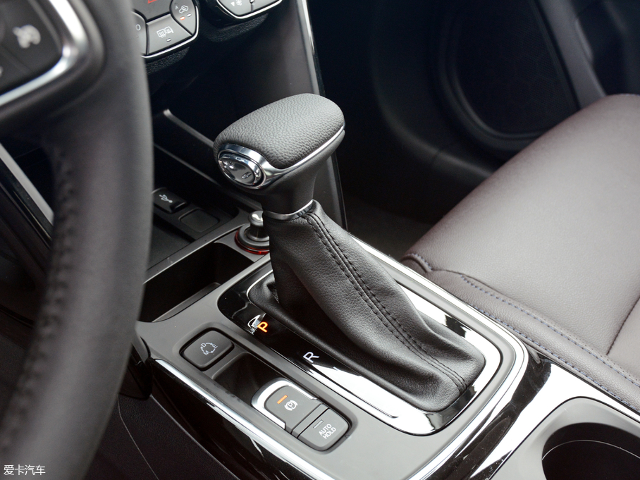 2018GS4 235T ԄӃA