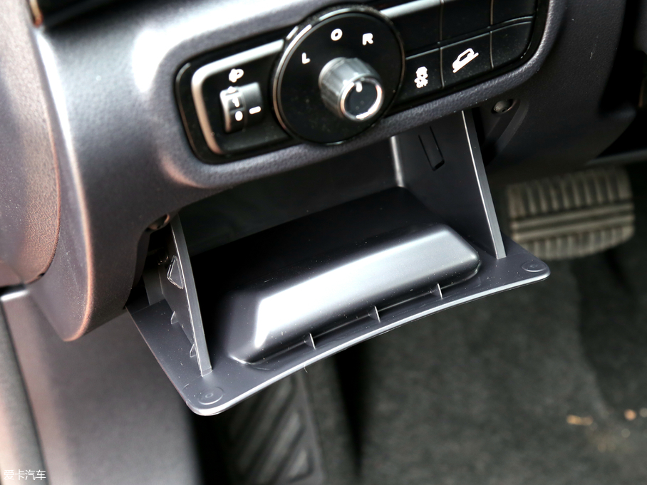 2018GS4 200T G-DCT 򌾫Ӣ