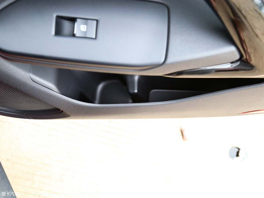 2018GS4 235T ԄӃ(q)Ӣ