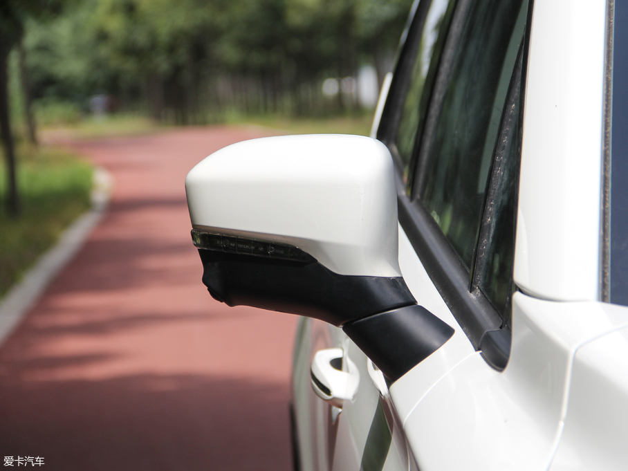 2018GS4 235T ԄӃA