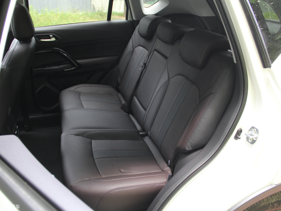 2018GS4 235T ԄӃA