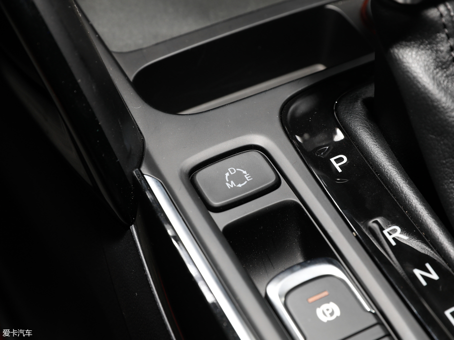 2018GS4 235T ԄӃA