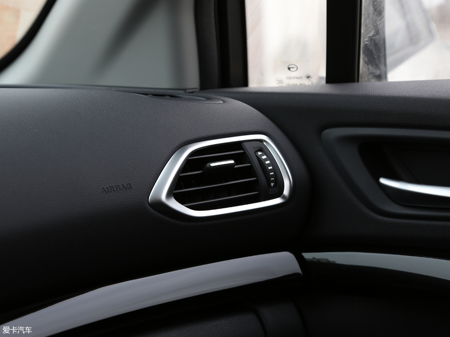 2018GS4 235T քӃ򌾫Ӣ